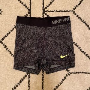 Nike Pro leopard print spandex